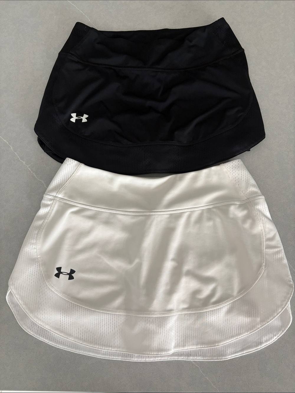 Under Armour Black & White Athletic Skorts - Duo Pack
